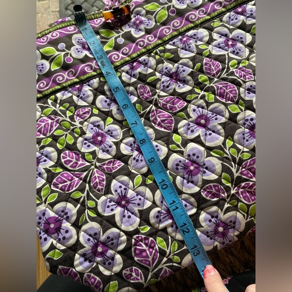 Very Bradley Plum Petals Tote bag EUC - Picture 4 of 11